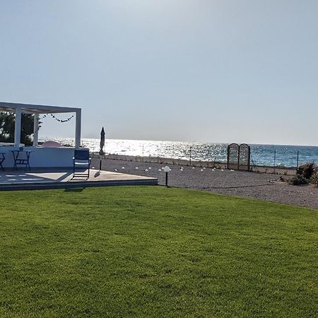 Lambou Beach Sunset Soroni Eksteriør bilde